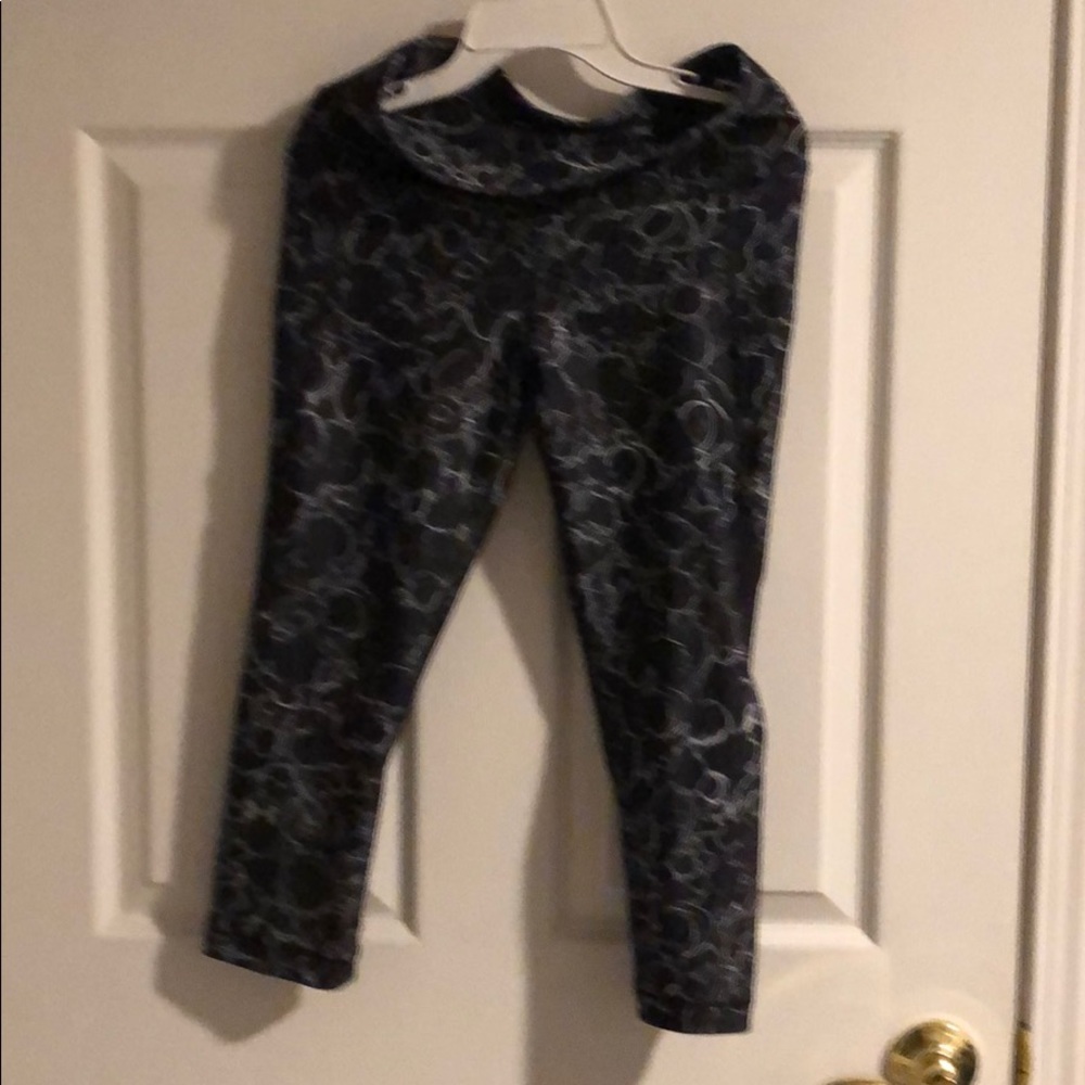 Under Armour compression Capri length